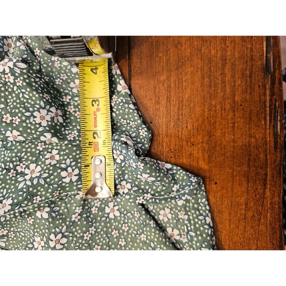 Green floral romper size Medium ruffle tie back open - Picture 7 of 8